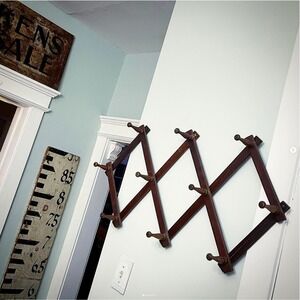 Vintage Wooden Accordion Peg Rack Ten Pegs Wood Christmas Ornament Display